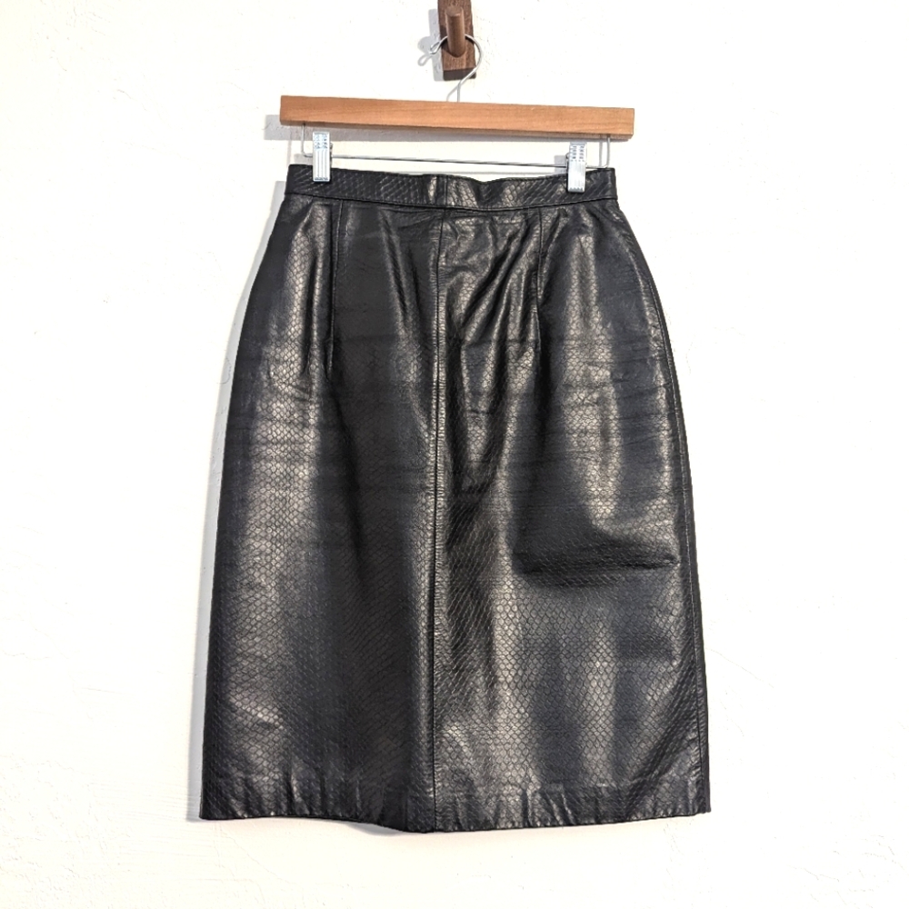 Vintage Wilsons Black Leather Textured Mini Pencil Skirt Mob Wife Biker Babe